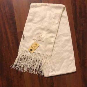 NWT Alpaca Camargo Ivory Scarf!